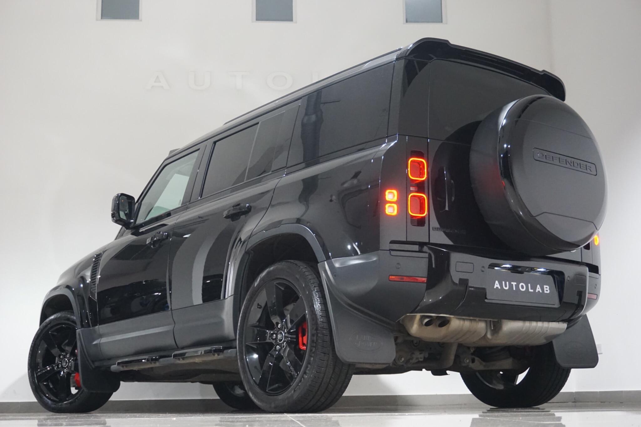 Land Rover Defender 110 3.0 D250 MHEV HSE Hard Top SUV 5dr Diesel Auto 4WD MWB Euro 6 (s/s) (250 ps)